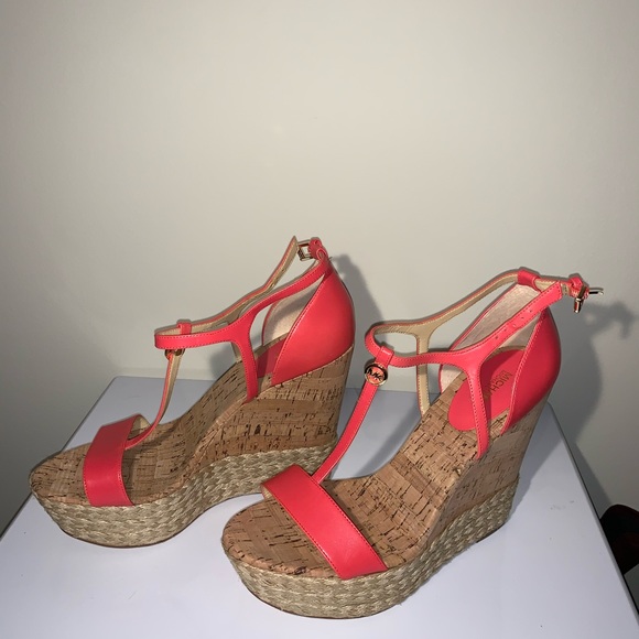 Michael Kors coral wedges - Picture 3 of 4